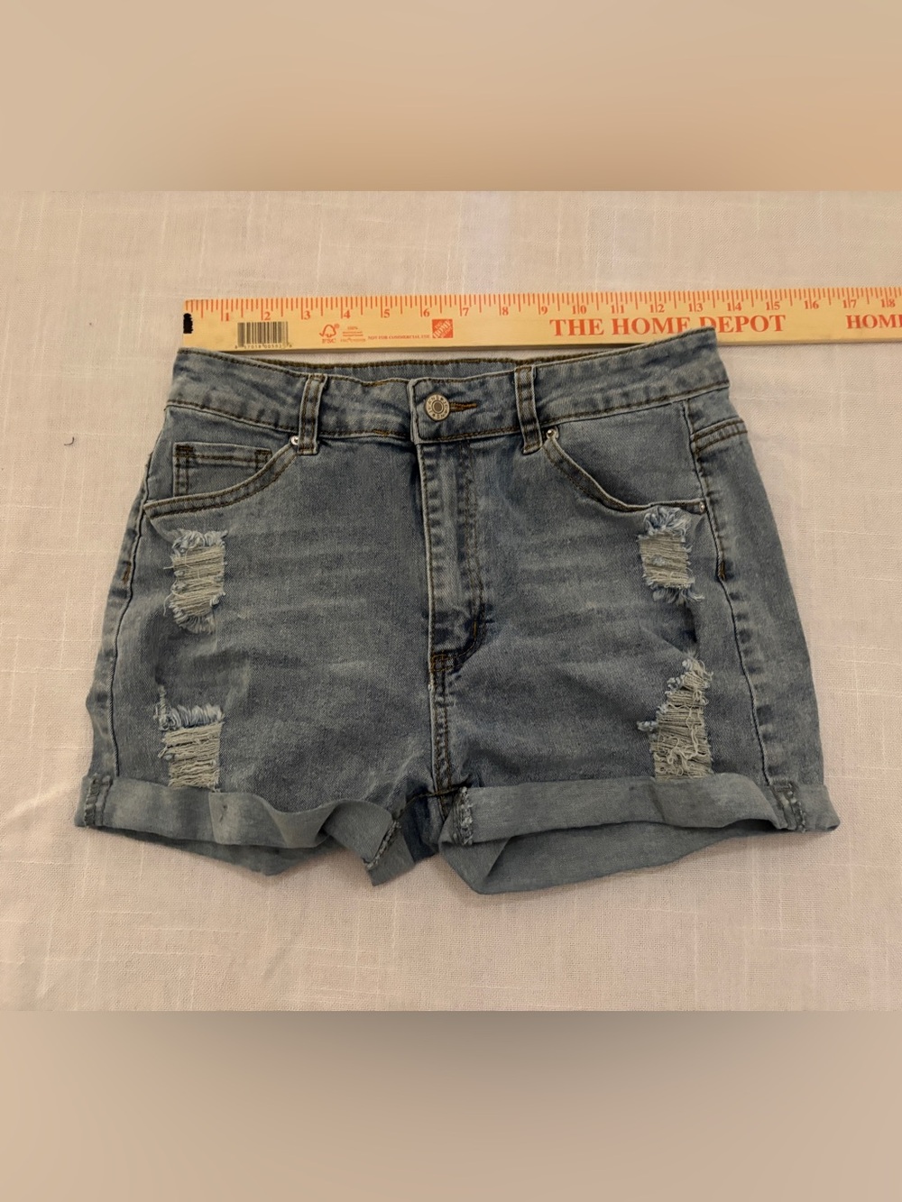Cat Stack Graphic Tee & Cutoff Jean Shorts ~ Small Shirt & Medium Jean Shorts - Picture 13 of 15